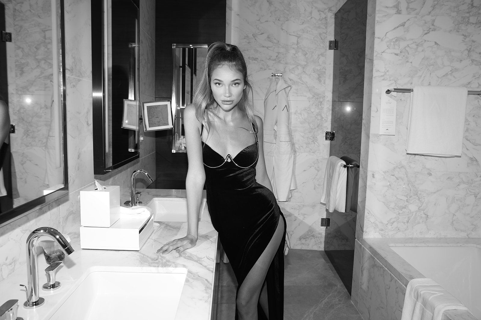 Dubai Evening — Look 03